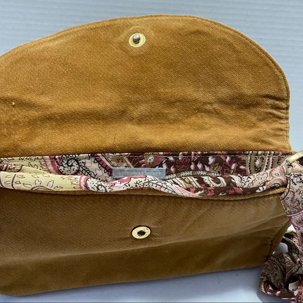 VICTORIA’S SECRET VELVET BAG WITH SCARF STRAP - Picture 4 of 11